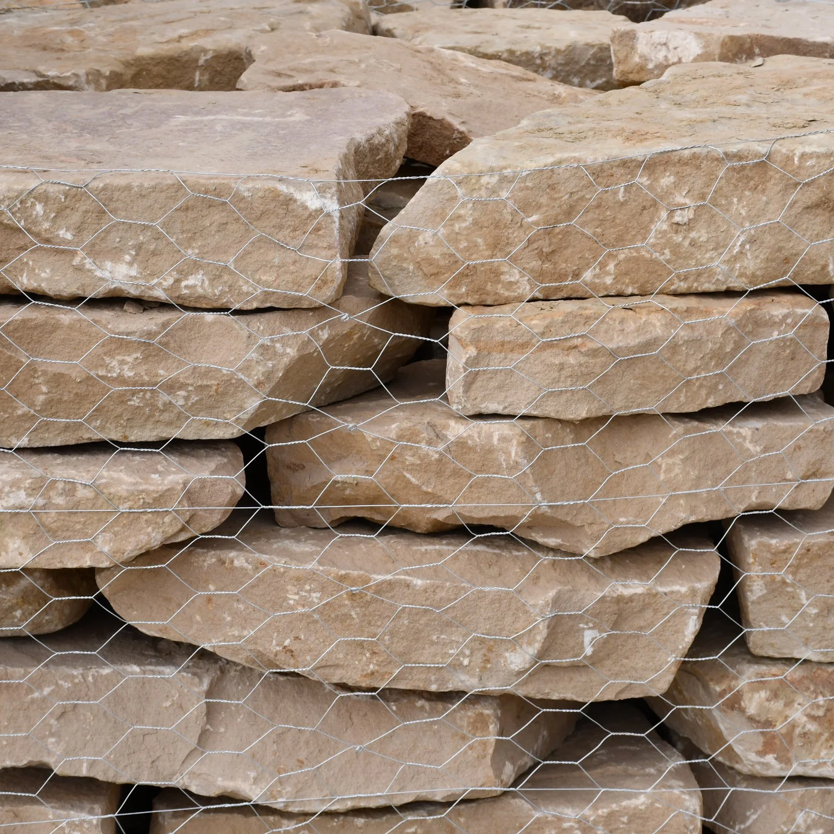 Irregular Builders Stone for Walls & Borders in Fort Worth